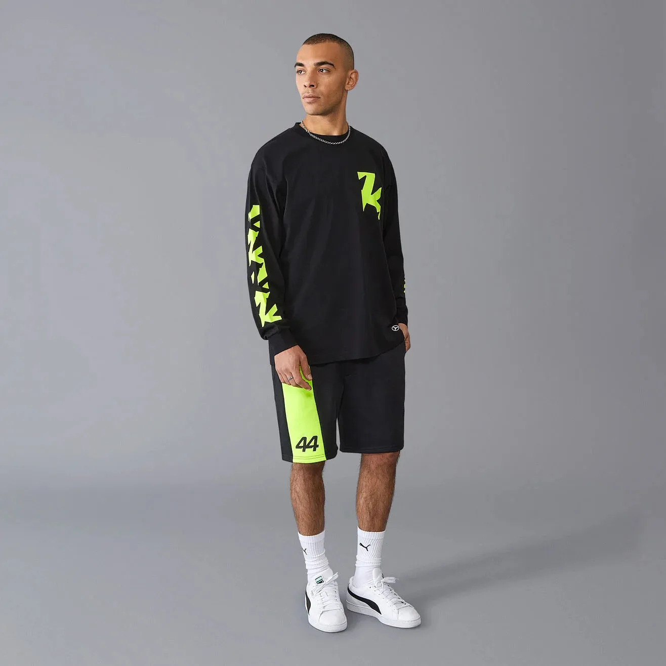 Mercedes AMG Petronas F1 Men's Lewis Hamilton Long Sleeve T-Shirt - Black