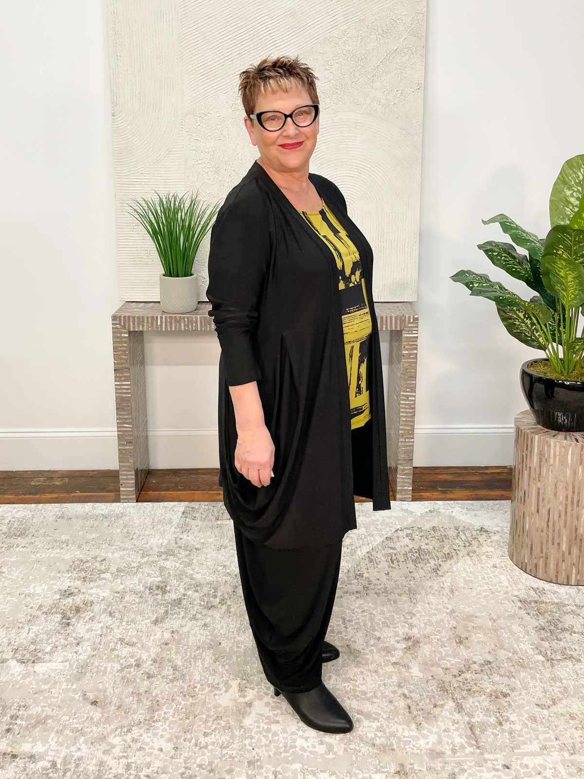 Tres Chic Liana Jacket, Black